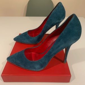 CARLES JOURDAN BLUE SUEDE PUMPS